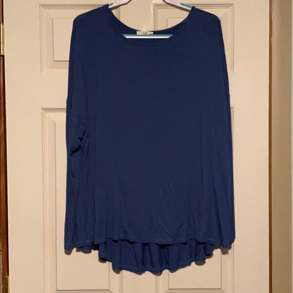 Easel Long Sleeve Top